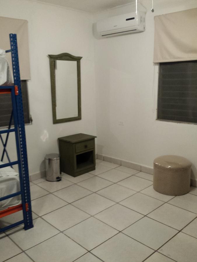 Hostal Aqui Me Quedo San Pedro Sula Exterior photo